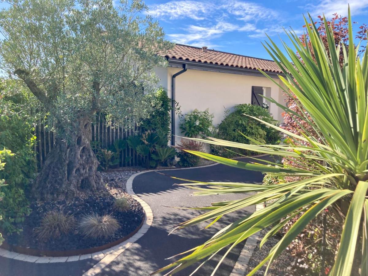 Les Cottages du Bassin d'Arcachon: Charming Retreats with Optional Breakfast Gujan-Mestras Exterior photo