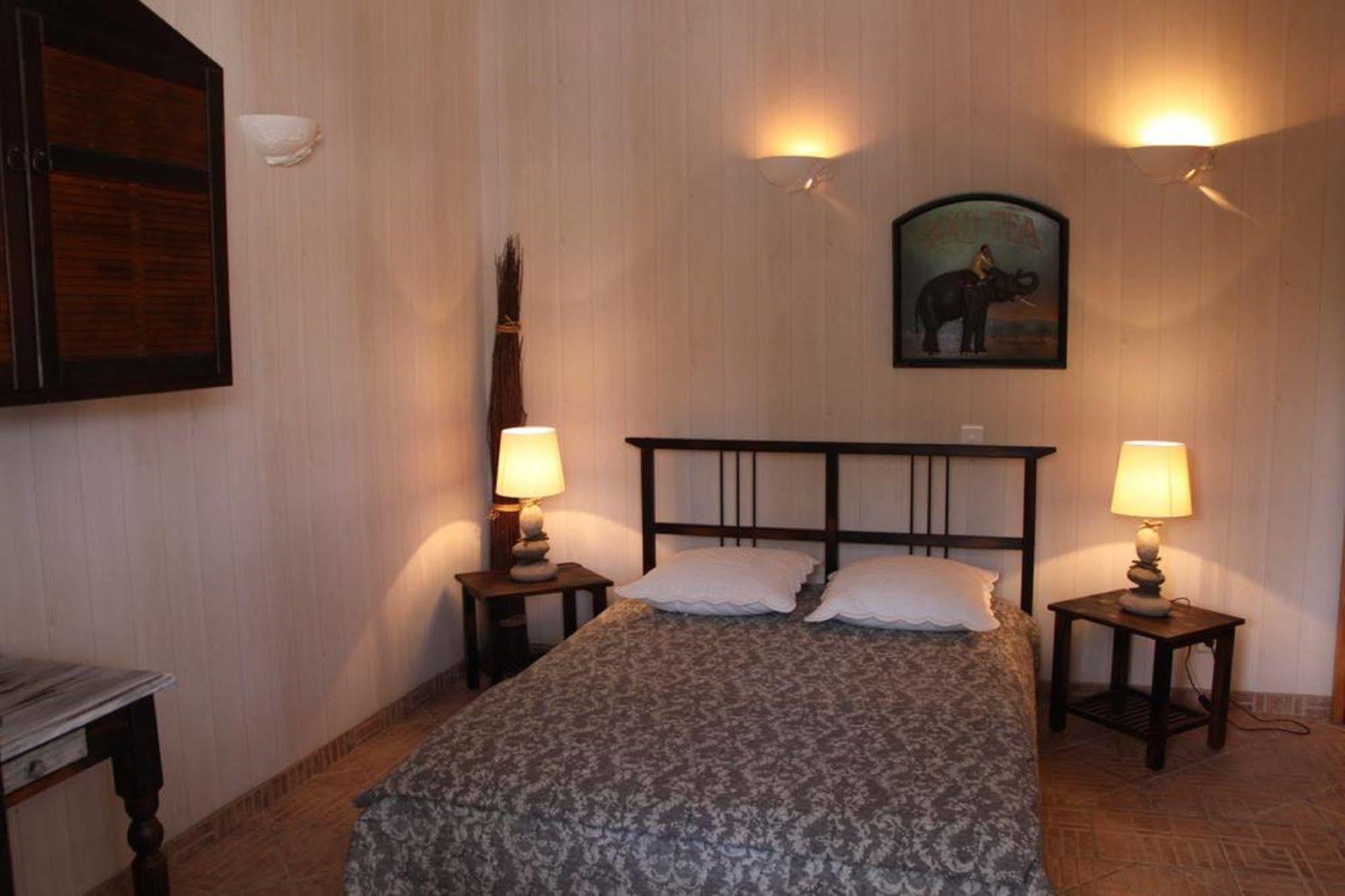 Les Cottages du Bassin d'Arcachon: Charming Retreats with Optional Breakfast Gujan-Mestras Exterior photo