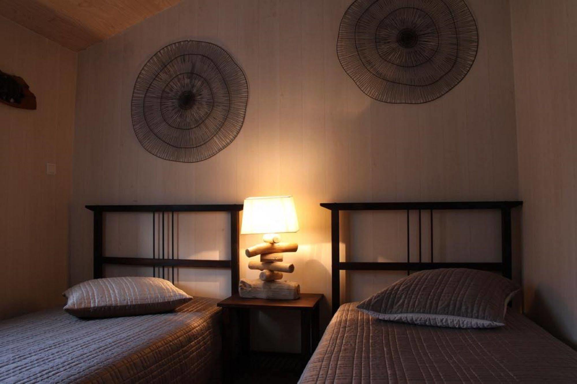 Les Cottages du Bassin d'Arcachon: Charming Retreats with Optional Breakfast Gujan-Mestras Exterior photo
